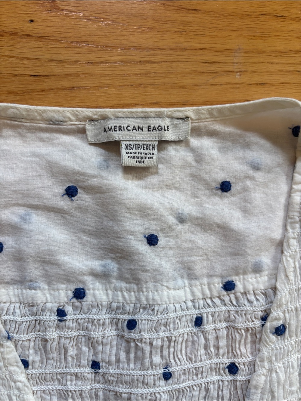 American Eagle Outfitters White Crop Tie-Front Top with Blue Polka Dots - Picture 3 of 4